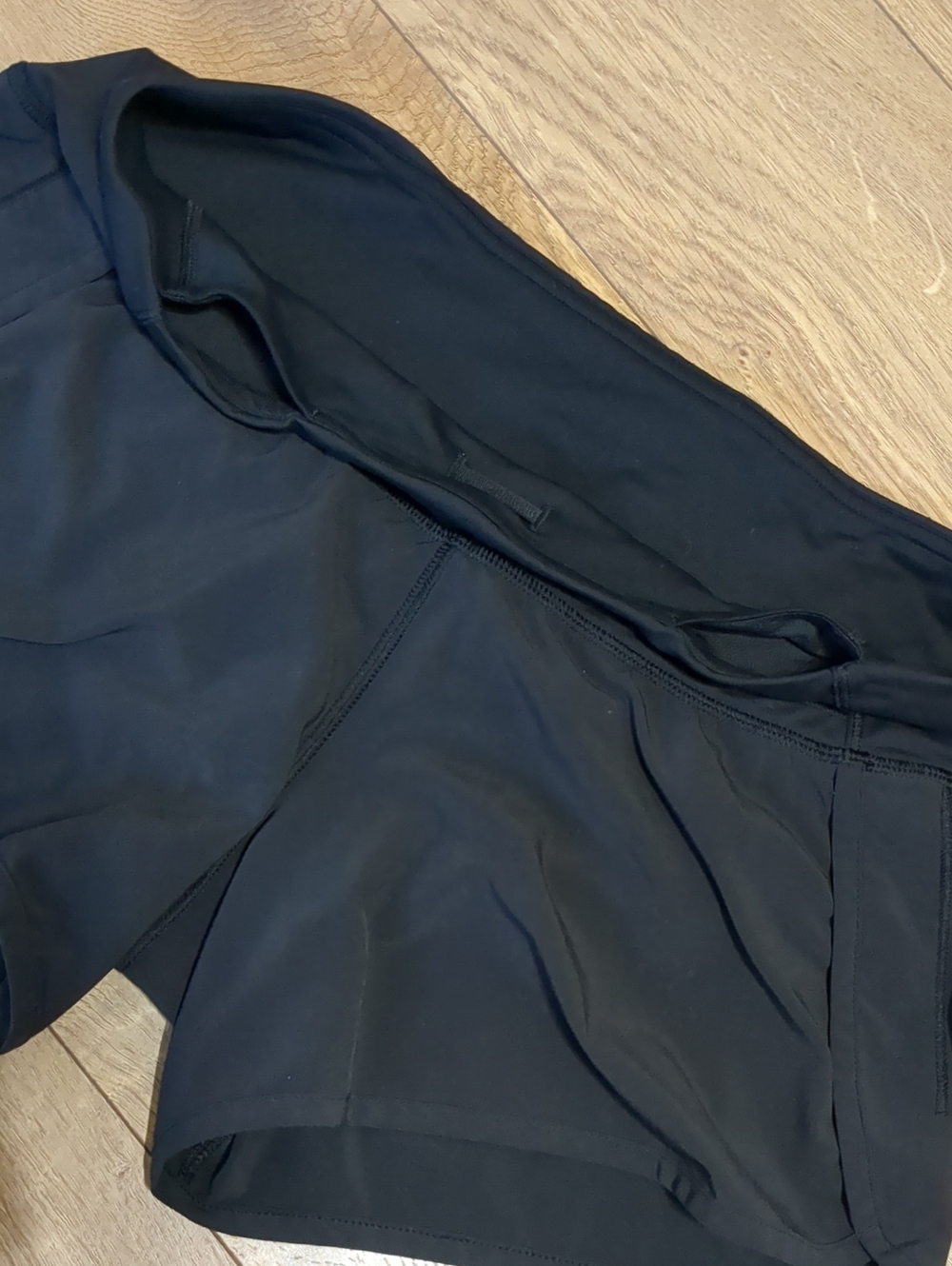 Lululemon Athletica shorts black pocket Size 8 - Picture 7 of 9